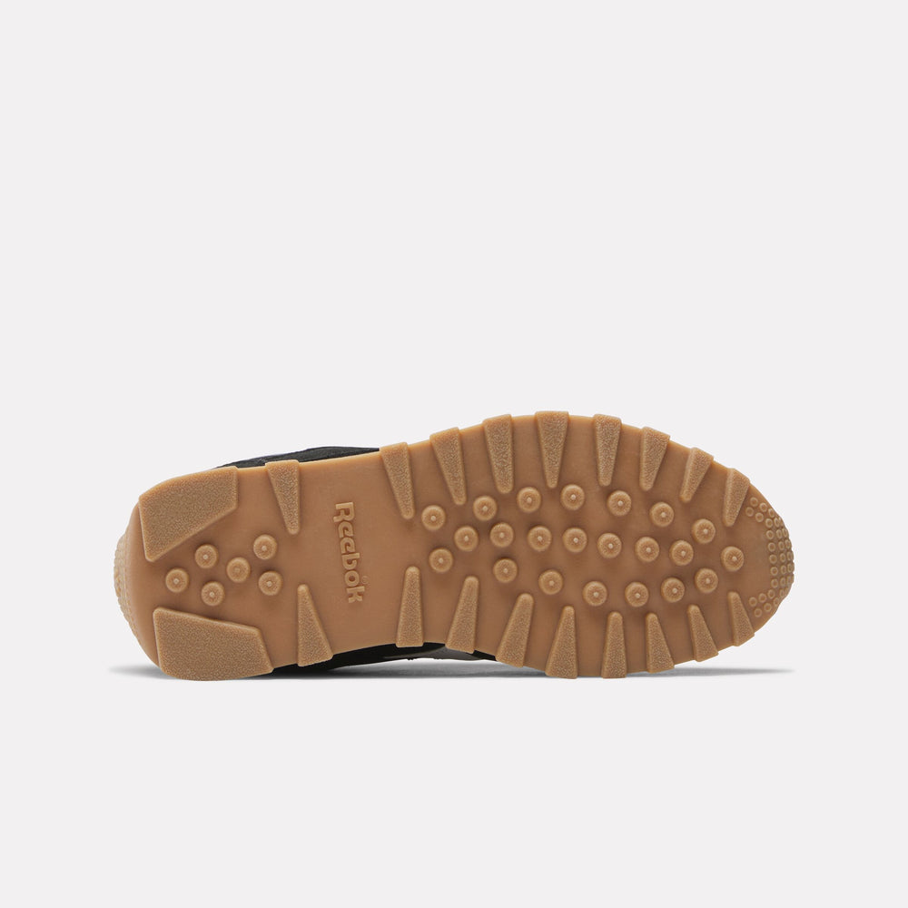 Classic AZ Shoes (Big Kids)