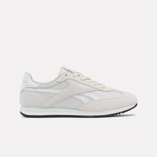 Women's World 70 Shoes