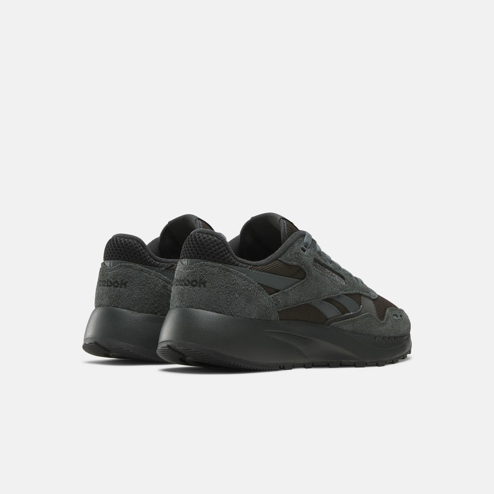 Classic Leather 2400 Shoes (3)