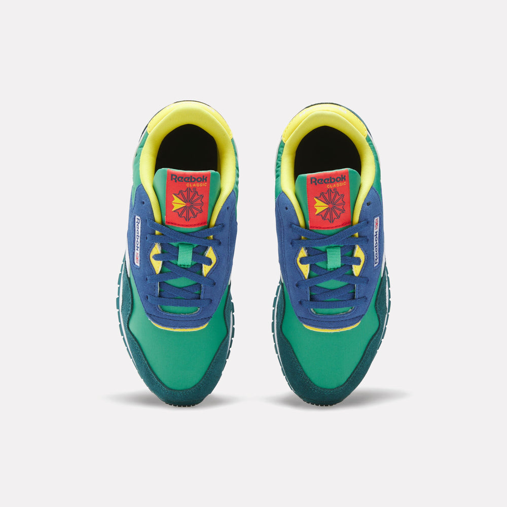 Classic Nylon Shoes (Big Kids) (4)