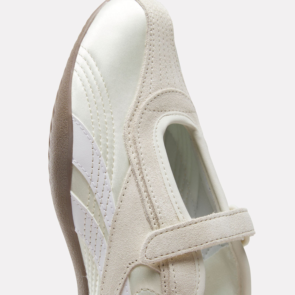 Women's Ultra Lo Mary Jane Shoes (5)