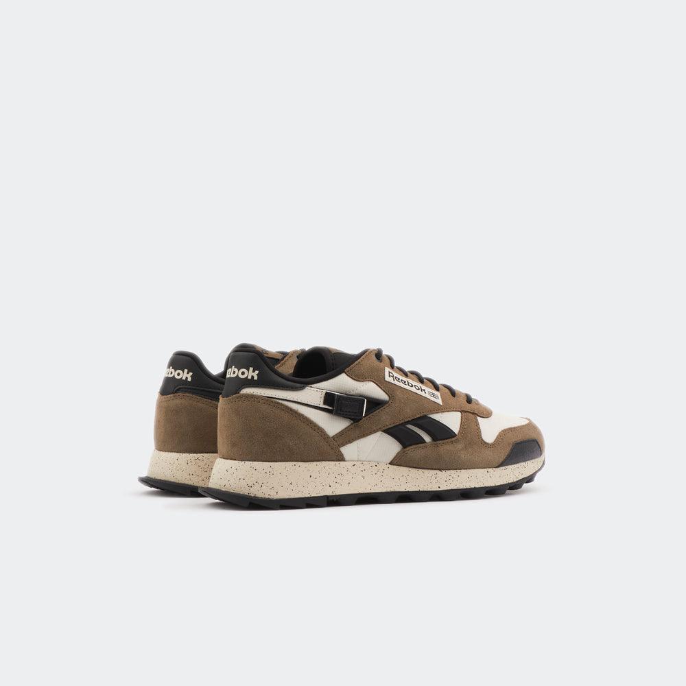 Classic Leather Winterized Shoes